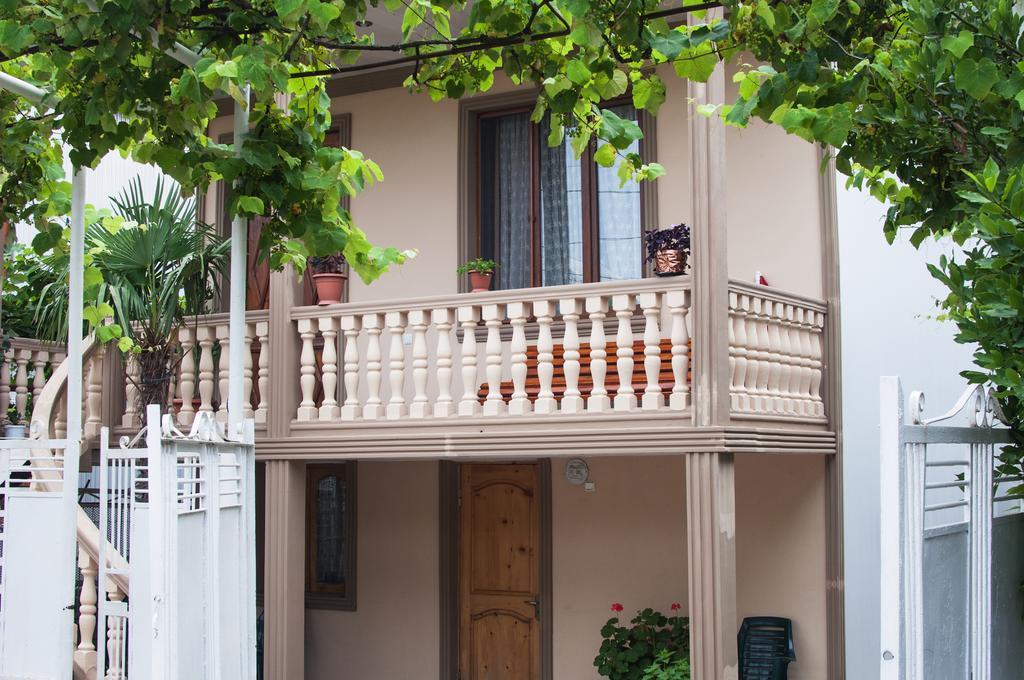 Guesthouse Mery Kobuleti Εξωτερικό φωτογραφία